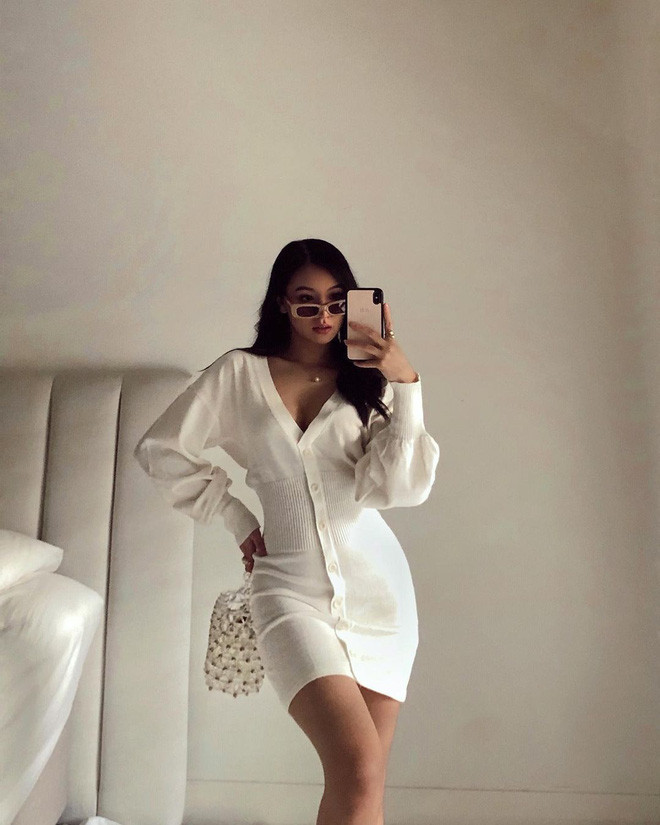 Chị họ rich kid Tiên Nguyễn sở hữu body cực chuẩn.