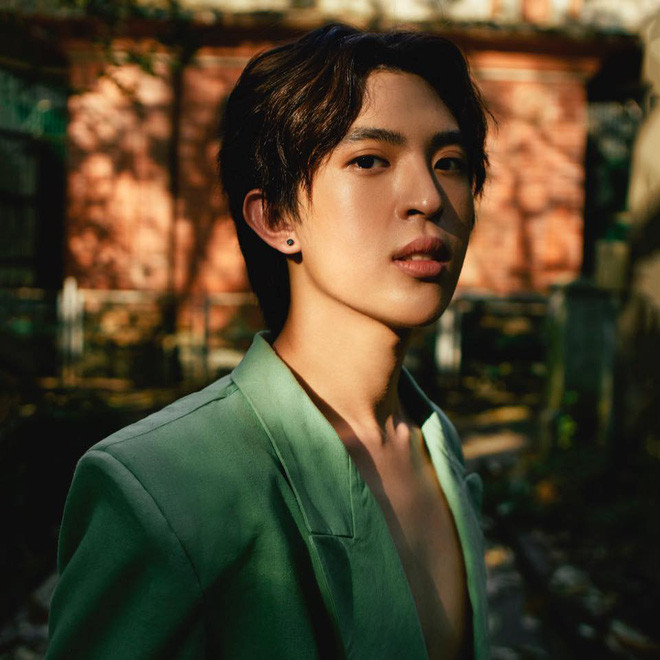 Đáng chú ý, Hoa hậu Phu nhân người Việt Thế giới 2012 cũng bày tỏ rõ thái độ và không ngại tiết lộ cậu con trai cả của mình thuộc "giới tính thứ 3".