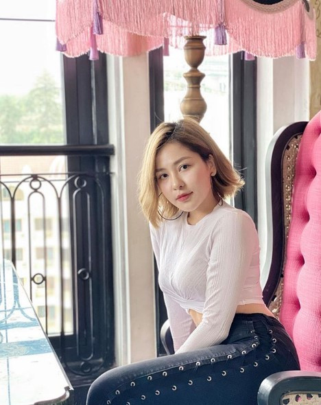 So với thời điểm trước đây, Trâm Anh của hiện tại đã có sự lột xác về gu thời trang. Sau khi giảm cân, cô thường xuyên diện những trang phục quyến rũ hơn.