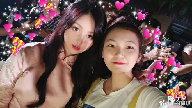 Nhan sắc của "nữ thần" gây ra nhiều tranh cãi. Một bên cho rằng Huyễn Mại lạm dụng chỉnh sửa hình ảnh để lừa dối fan. Số khác cho rằng dù có mập một chút những cô nàng vẫn xinh đẹp, tươi tắn, không ai có thể giữ được số cân nặng hoàn hảo như mơ được nên điều này có thể thông cảm.