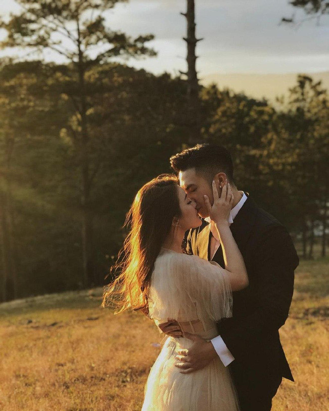 Vào năm ngoái, Trinh Hoàng đã tổ chức đám cưới cùng ông xã Jay Trần - một doanh nhân tại Mỹ - được nhiều người chú ý.