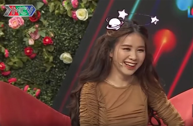 Người đăng ký cho cô lên chương trình “Bạn muốn hẹn hò” là chị gái bởi, cả gia đình lo lắng cô vì “nghiện công việc” mà bỏ bê chuyện tình duyên.