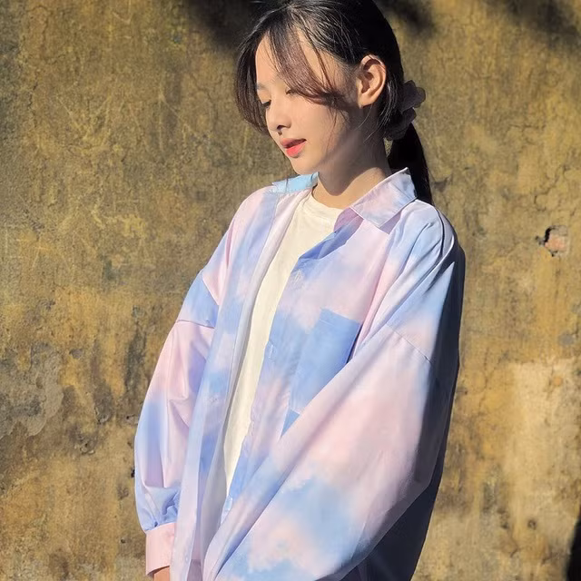 Hà Anh từng có ý định theo đuổi con đường nghệ thuật chuyên nghiệp nhưng hiện tại nữ sinh đang cố gắng tập trung vào học tập.