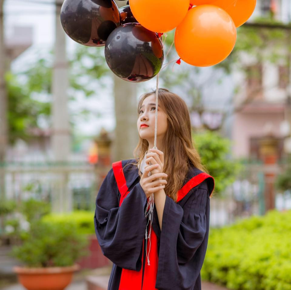 Thu Trang đang có dự định và dần bắt đầu lên kế hoạch cho bản thân để có thể tự mở một xưởng may quần áo sau khi ra trường.