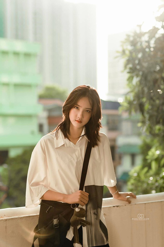 Khi được mọi người nhận xét có nét đẹp lai Hàn, Thu Trang chỉ cười và nói rằng bố mẹ mình đều là người Việt Nam.