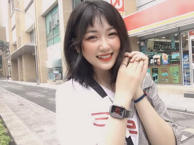 Trong cuộc sống thường ngày, gu thời trang đa dạng của 9X được nhiều dân mạng đánh giá cao.