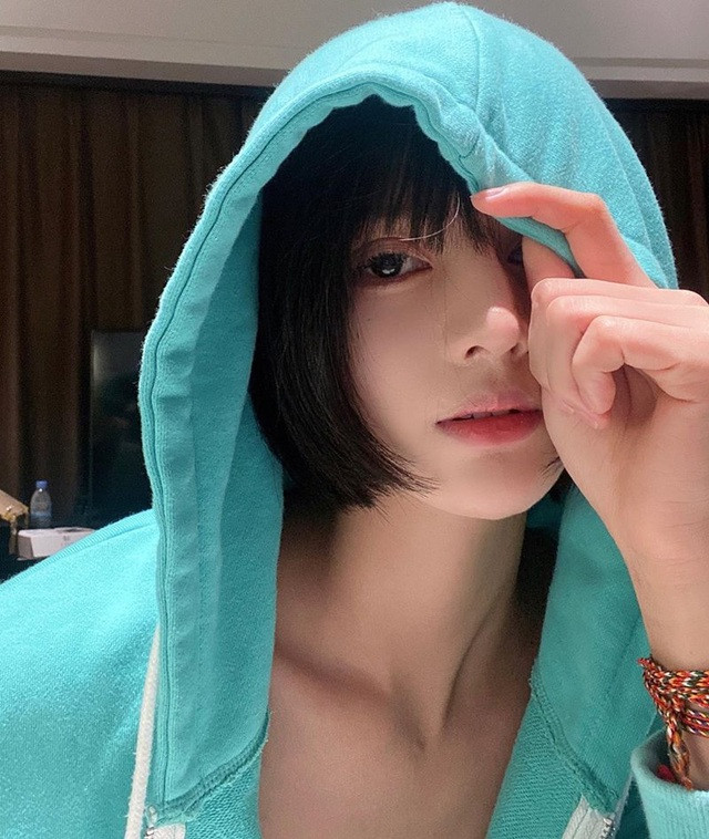 Diệu Linh có niềm đam mê với kinh doanh thời trang. Đây cũng là công việc mang lại nguồn thu nhập chính cho Diệu Linh.