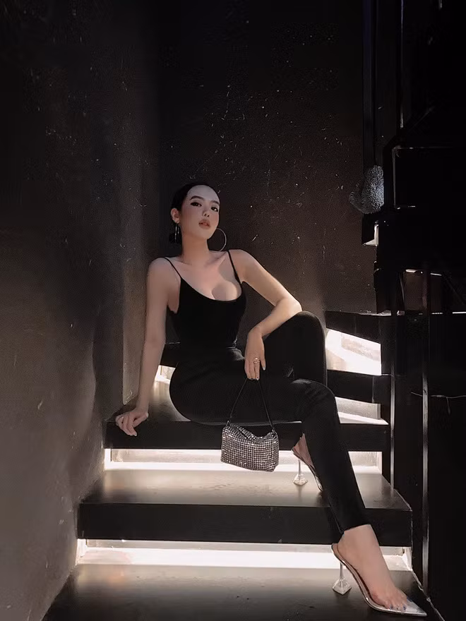 Hiện tại, bà xã Fabo Nguyễn đang là hot mom đình đám với 230 ngàn lượt theo dõi trên Facebook cá nhân.