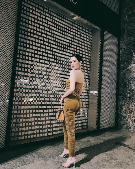 Thỉnh thoảng Vân Tiny có cập nhật về cuộc sống của cô và khiến nhiều chị em ngưỡng mộ.