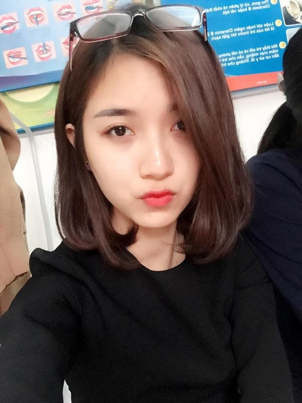 Được biết, ngoài thời gian đứng trên bục giảng, cô giáo 9X cũng thử sức bản thân ở lĩnh vực mẫu ảnh.