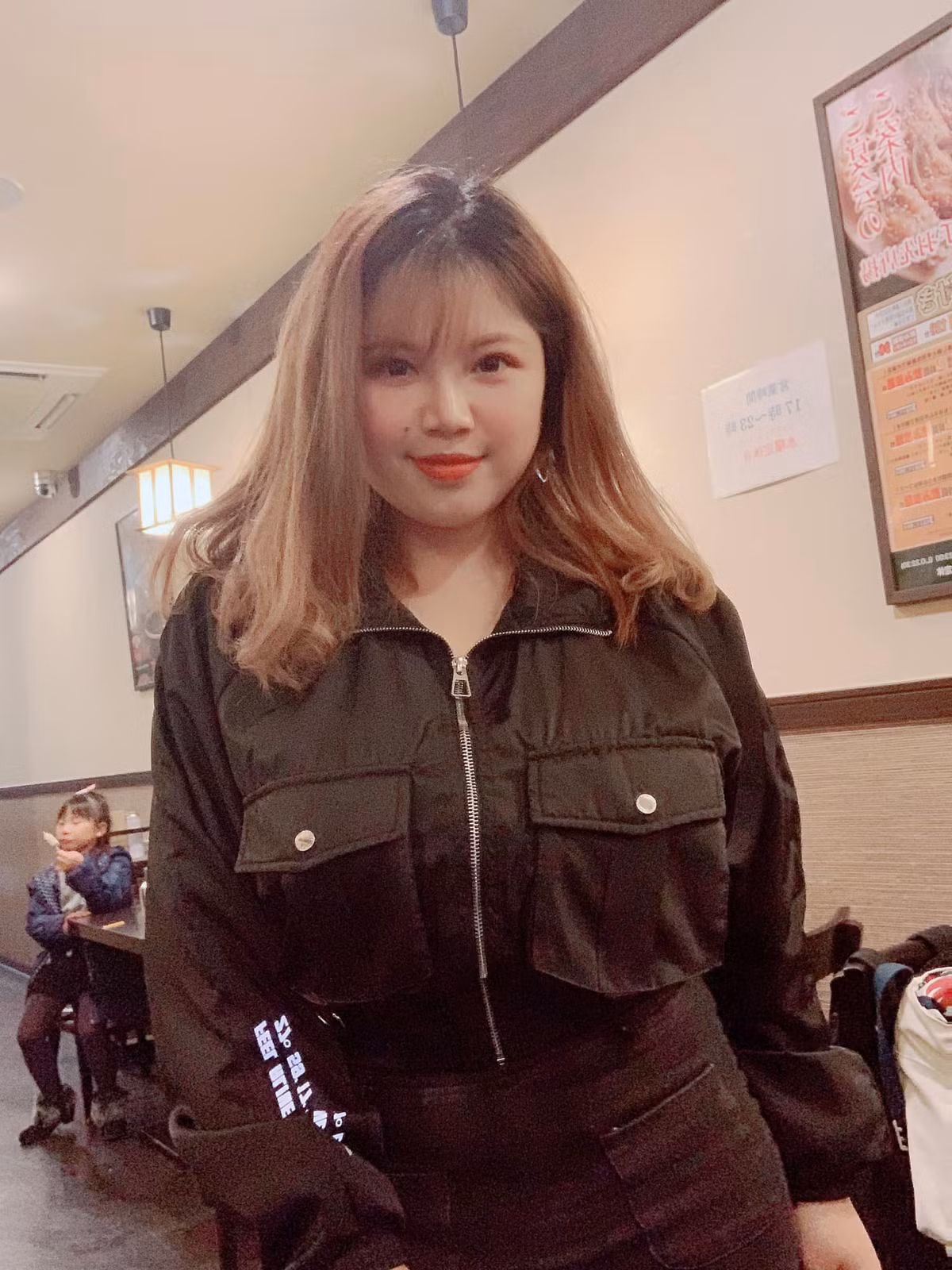 Bẵng đi một thời gian, nhiều người đã bất ngờ khi thấy Thu Trang trắng trẻo và xinh xắn hơn nhiều so với khi còn ở Việt Nam.