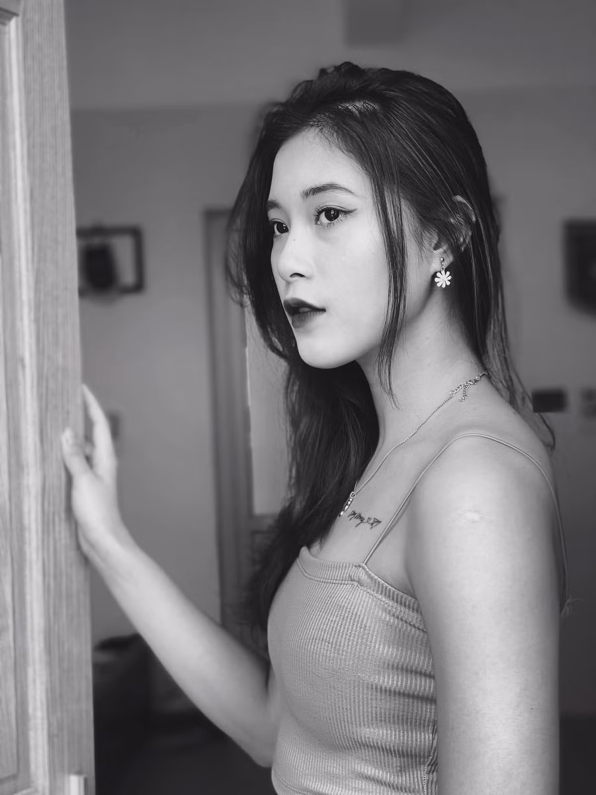 Chơi bóng chuyền từ nhỏ nên phong cách thời trang của Thu Huyền cũng bị ảnh hưởng ít nhiều.