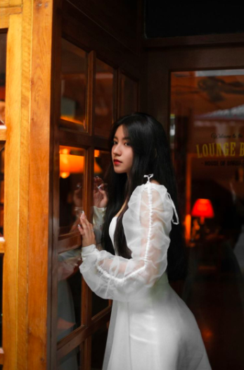 Trên Instagram, Facebook mỗi hình ảnh của Bâu đều nhận được lượt like cực khủng.