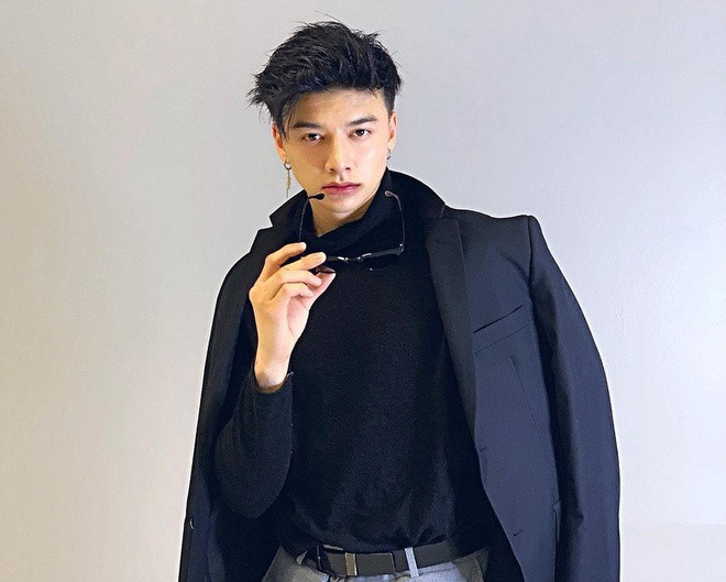 Jonathan Hoang Nguyen chia sẻ trong gia đình, anh thân nhất với mẹ và bà luôn tạo điều kiện cho anh làm mọi việc mà bản thân yêu thích.