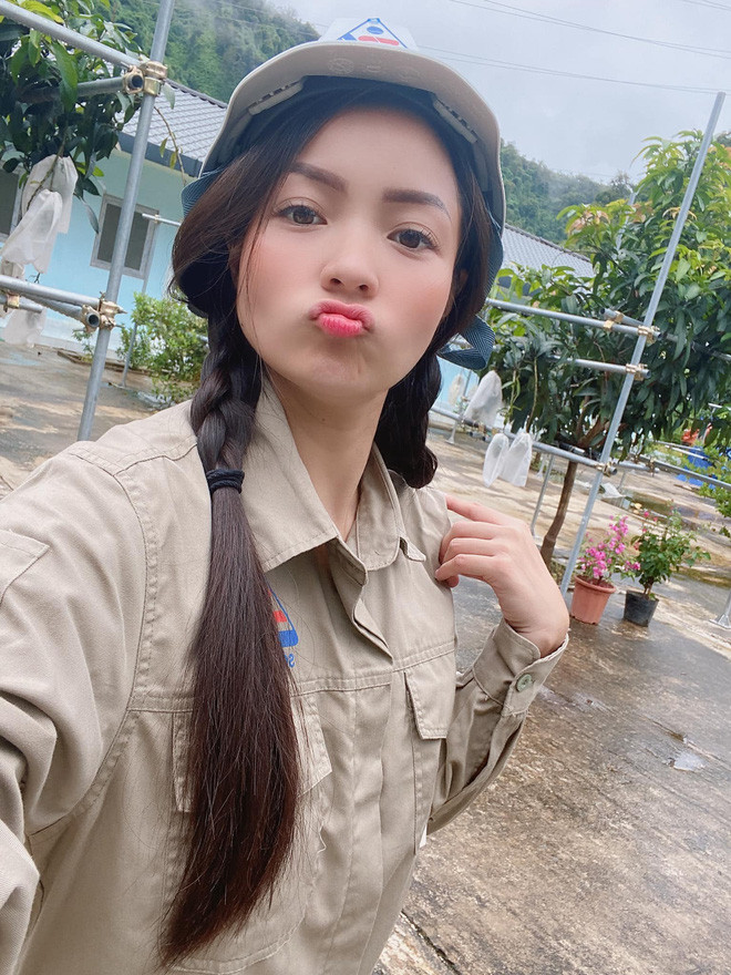 Hình ảnh mới của Thủy Top thu hút sự chú ý lớn từ cộng đồng mạng.