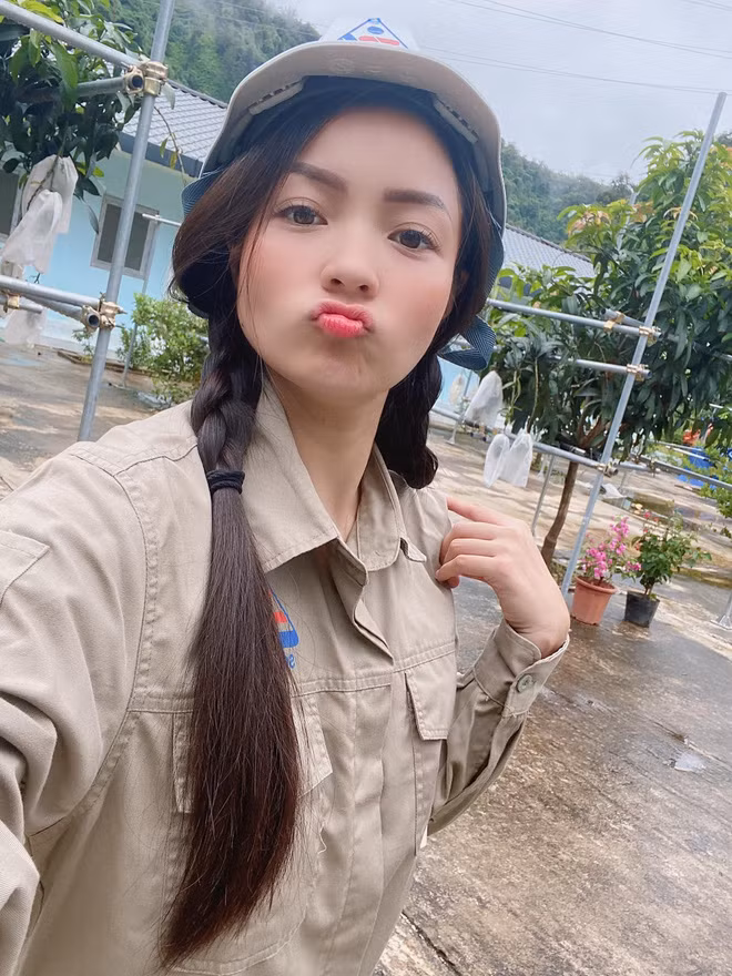 Hình ảnh mới của Thủy Top thu hút sự chú ý lớn từ cộng đồng mạng.