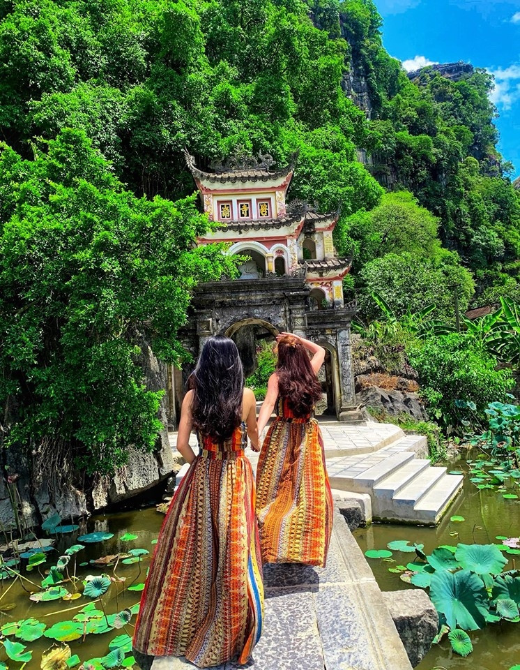 Bất cứ đôi bạn thân lâu năm nào cũng mong muốn có một chuyến đi du lịch cùng nhau để được khám phá, trải nghiệm những điều mới mẻ.