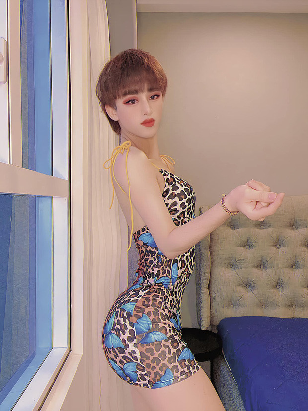 Cụ thể trên trang cá nhân của mình, Trần Đức Bo viết: 'Em rút lui vì em nếu đến phút 89 Top 1 không phải là em thì chắc chắn mọi người sẽ rất shock , bao nhiêu công sức của các cô chú, anh chị và các em gái những ngày qua vận động như đổ sông đổ biển vậy".