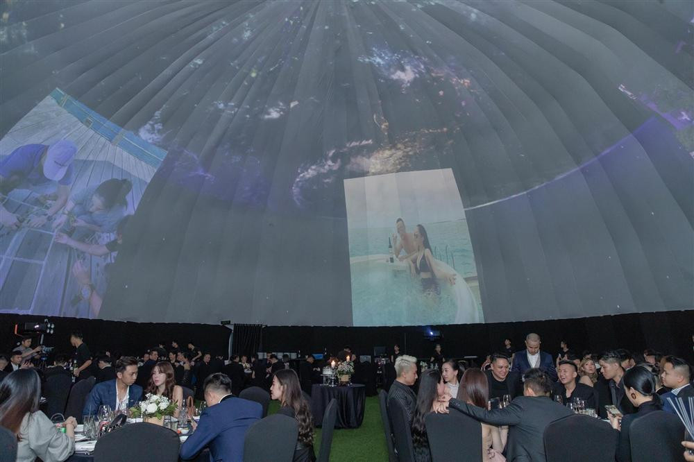 Còn nhớ năm ngoái, Bảo Trần khiến ai nấy cũng trầm trồ khi tổ chức sinh nhật siêu hoành tráng tại một nhà hàng sang trọng ở phường Phú Mỹ Hưng (quận 7, TP. HCM).