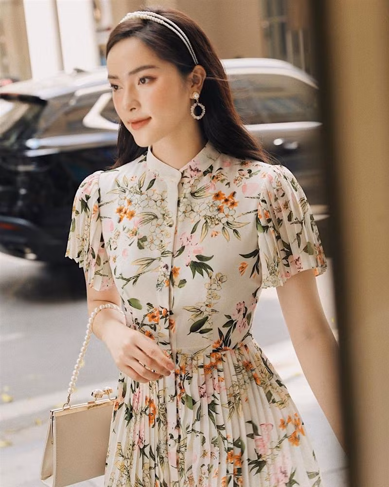 Cô nàng được nhiều người nhận xét là sở hữu nhan sắc có sự kết hợp giữa Châu Bùi và Hạ Vi. Tuy nhiên, may mắn chưa mỉm cười khi cô gái trẻ dừng chân ở top 60 của cuộc thi.