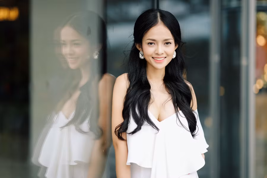 Nữ MC ăn chay trường, chăm chỉ tập thể dục, học cách suy nghĩ tích cực để giữ gìn sức khỏe và tâm trí lành mạnh.