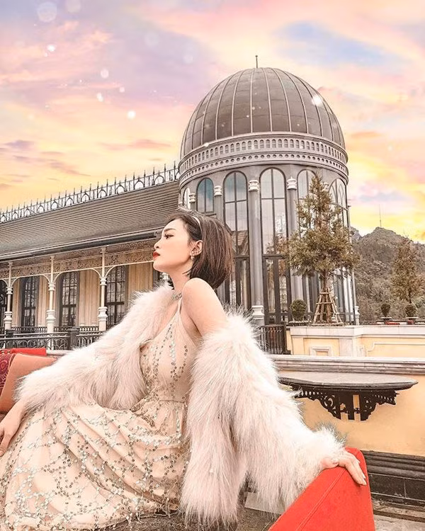 Độ dễ thương của 2 mẹ con đã chiếm cảm tình của hội mẹ bỉm sữa, khiến trang cá nhân của cô sôi động chẳng kém cạnh các hot mom khác.