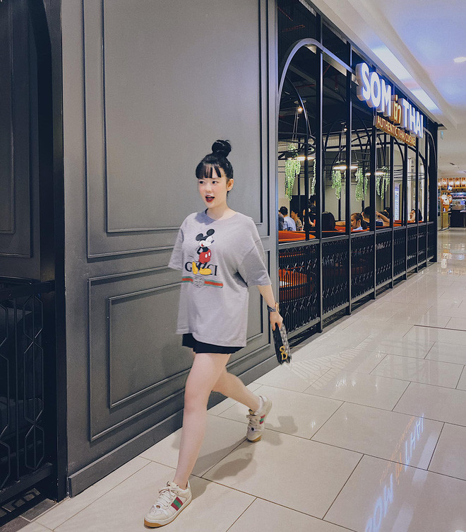 Vân Tiny trước đây được biết đến là một gái xinh nức tiếng trên MXH.