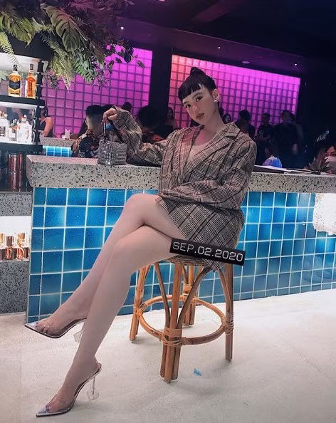 Vân Tiny sở hữu vóc dáng đáng ngưỡng mộ.