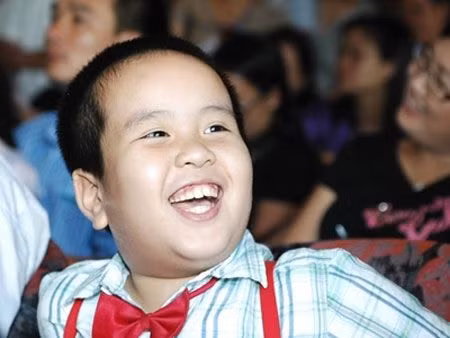 Mỗi một năm, thêm một mốc thời gian là profile của Đỗ Nhật Nam lại có những dấu mốc quan trọng. Cậu sống chẳng phí hoài một phút giây nào trong suốt 19 năm qua.