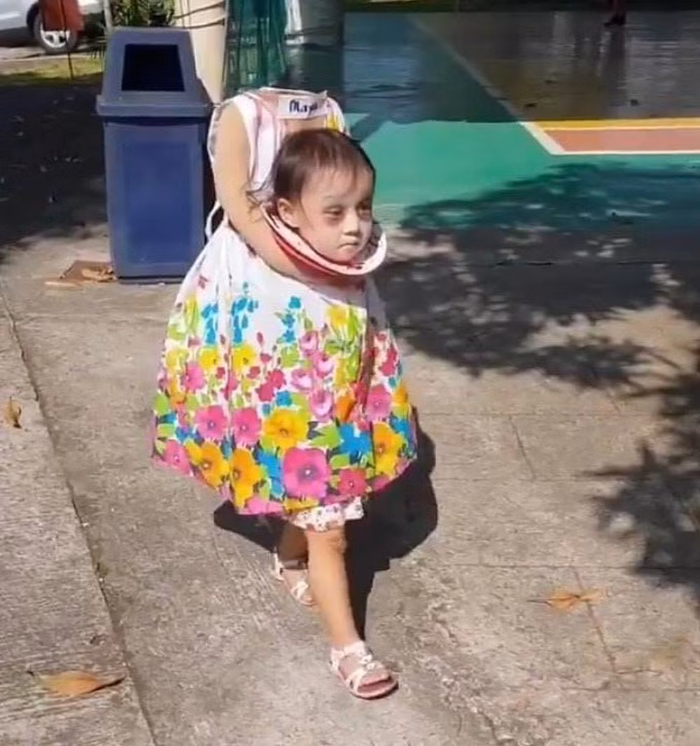 Bên cạnh loạt ảnh mang màu sắc kinh dị, đậm chất Halloween, nhiều bộ trang phục, màn cosplay nhân vật kinh điển hay nổi tiếng theo phong cách hài hước cũng gây chú ý không kém.