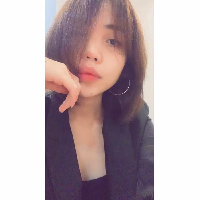 Không còn những vết sẹo chằng chịt do axit gây ra, không còn những mảng da loang lổ nữa mà thay bằng gương mặt trắng trẻo, rạng rỡ hơn rất nhiều.