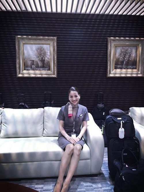 Để được nhận vào làm tiếp viên, Hải Yến đã phải trải qua nhiều vòng tuyển chọn như: chọn hồ sơ, phỏng vấn, khám sức khỏe…