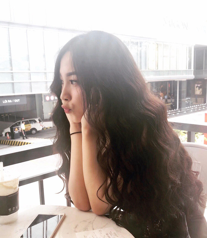 Khi còn nhỏ, Sarah đã có tạng người khá mập mạp, thừa cân. Lúc đi học, cô nàng còn sở hữu làn da khá ngăm đen do tham gia môn bơi nghệ thuật. Cao 1m58, nặng 70 ký, da lại ngăm cho nên có thể nói, thời điểm đó, Sarah sở hữu ngoại hình khá thua kém bạn bè.