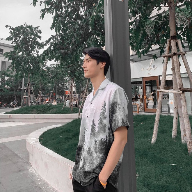 Ngoài thể thao và diễn xuất, chàng trai 24 tuổi thích ca hát song tự nhận sở hữu giọng ca "không hợp tai cho lắm.