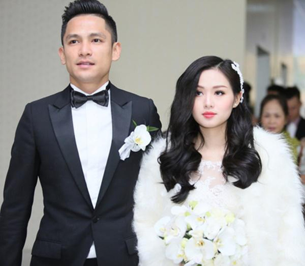 Maya đã đăng tải một dòng trạng thái chỉ đích danh cựu hot girl Hà Thành để "dằn mặt". Bên cạnh đó, cô còn tiết lộ từng có mối tình 7 năm với chồng Tâm Tít hiện tại - doanh nhân Ngọc Thành.