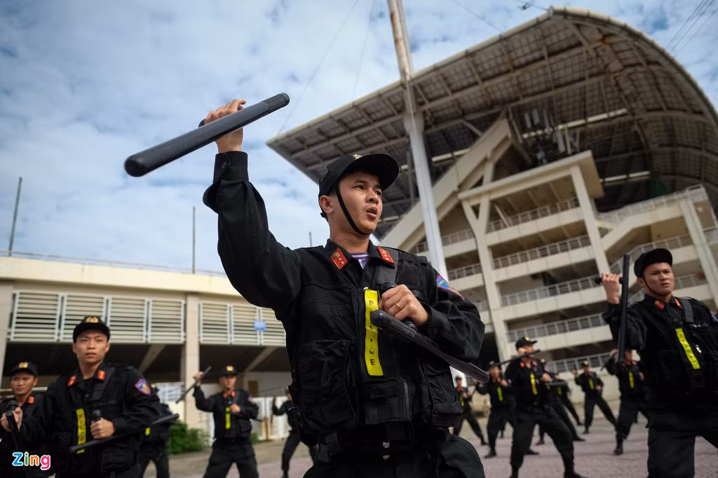 Nội dung diễn tập bao gồm: Duyệt đội ngũ, các nội dung võ (quyền tonfa, võ tổng hợp 44 động tác), các tình huống võ đối kháng, leo dây tiếp cận mục tiêu giải cứu con tin...