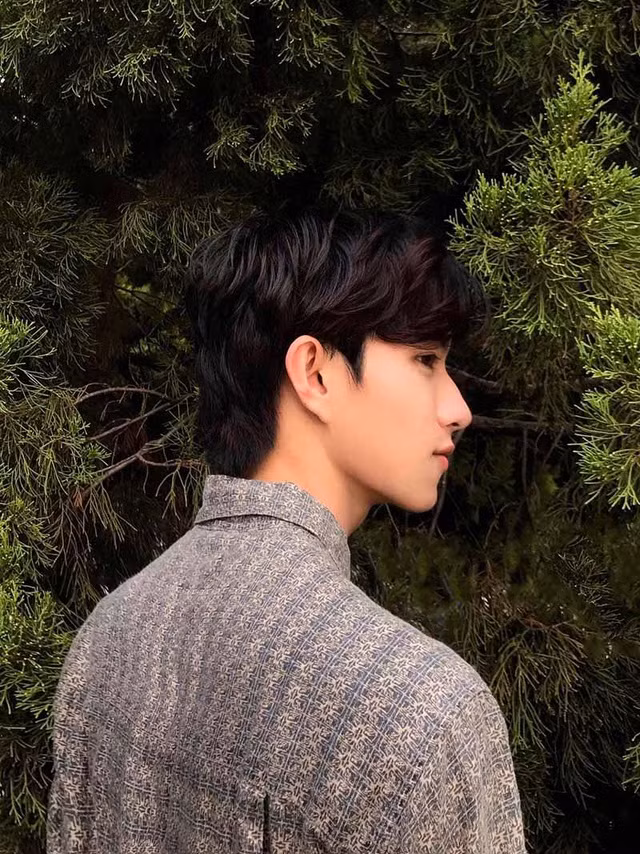 Chia sẻ về quãng thời gian du học, chàng hot boy này cho biết cậu bạn học thêm được nhiều điều thú vị. Hơn hết là cách tự lập, tự mình vượt qua những khó khăn ban đầu để thích nghi với môi trường sống và học tập tốt.