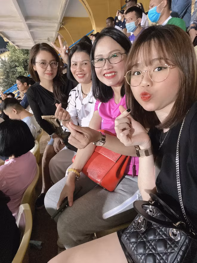 Kết thúc trận đấu, Quang Hải và các cầu thủ Hà Nội FC giành chiến thắng trước TP.HCM với tỉ số 2-0. Cả hai bàn thắng đều do cầu thủ quê Đông Anh toả sáng.