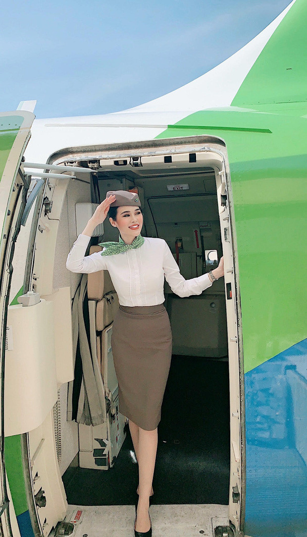 Nghe tiep vien hang khong: Trong chan... ngoai them