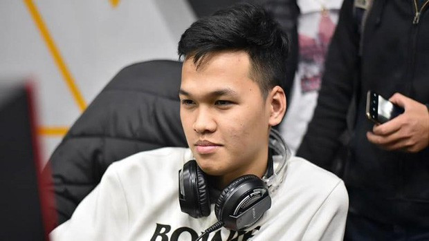 Chim Sẻ Đi Nắng là cái tên đình đám của làng AoE Việt Nam trong nhiều năm gần đây.