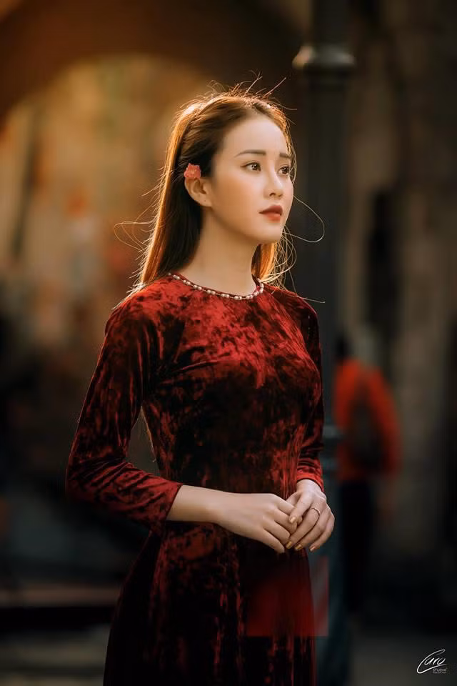 Đáng chú ý, nữ MC xinh đẹp nhất nhì VTV - Ngô Thị Mai Phương lại không có tên trong danh sách này. Cư dân mạng cho rằng cô nàng đã bị loại.