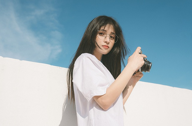 Sở hữu nhan sắc như hot girl, thế nhưng ít người biết rằng nữ sinh Luật này sở hữu một thành tích học tập cực khủng khi luôn đạt danh hiệu học sinh giỏi trong suốt 12 năm liền.