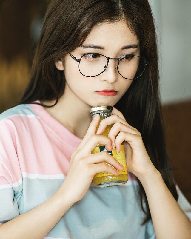 Trong tương lai, Huỳnh Thư mong muốn trở thành một cô gái thành công, xinh đẹp hơn và có nền tảng tài chính tốt, lo được cho gia đình.