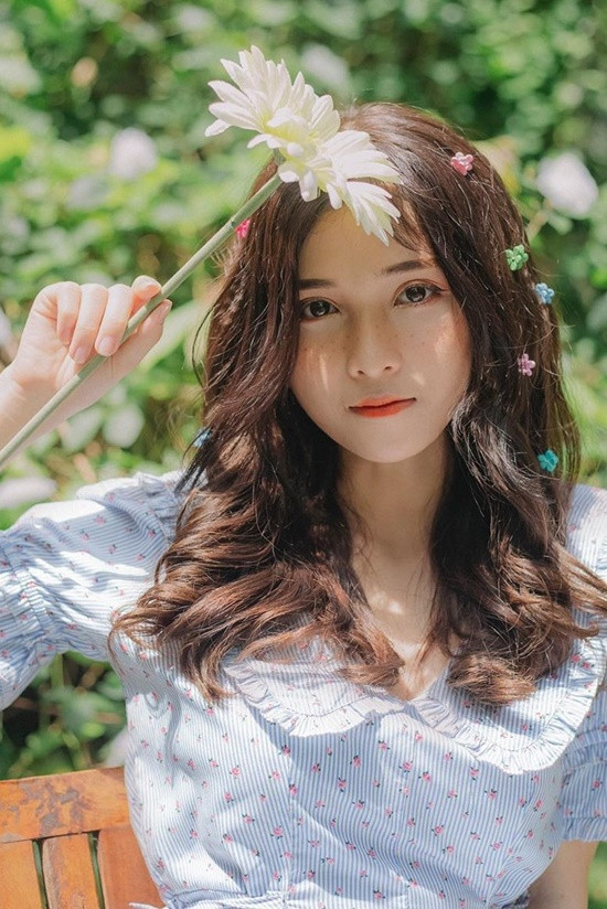 Huỳnh Thư dự định sau khi tốt nghiệp đại học sẽ theo đuổi kinh doanh về thời trang. Đây cũng là dự định mà Thư đã ấp ủ suốt 4 năm nay.