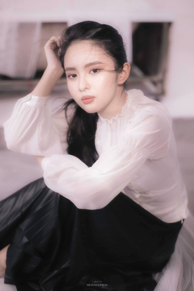 Lê Thị Ái Phi (sinh năm 2000) là gương mặt nổi bật của ĐH Tôn Đức Thắng (TP.HCM). Nữ sinh viên khoa Luật giành vương miện cuộc thi Nét đẹp sinh viên Đại học Tôn Đức Thắng 2019.