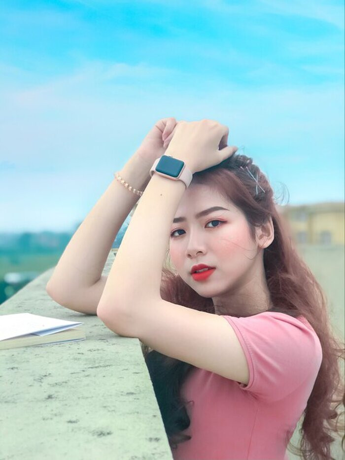 Bên cạnh đó, 9X còn đảm nhận vai trò MC, tham gia dẫn dắt nhiều chương trình của lớp, của trường,…