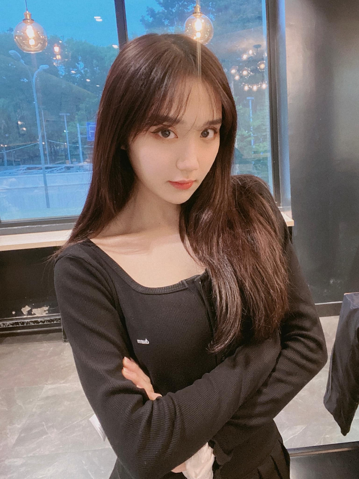 Hiện tại ngoài công việc stream, Mina còn giữ vai trò hát chính trong các sản phẩm âm nhạc của SBTC.