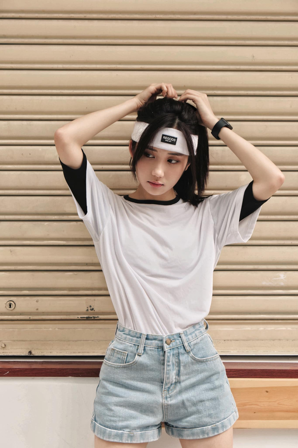 Ước mơ của cô giáo My là đi theo con đường ca hát chuyên nghiệp vì thế cô hiện đã Nam tiến để bắt đầu sự nghiệp.