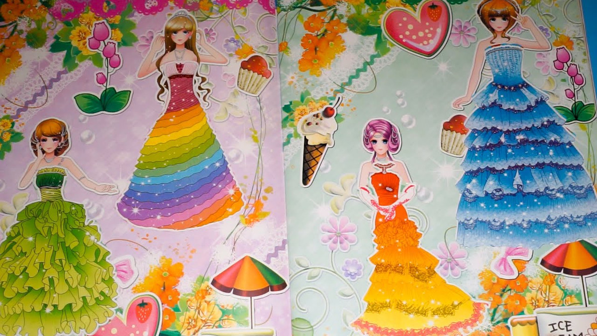 Bộ sưu tập hình dán búp bê bằng giấy cũng là kỉ niệm đáng nhớ của thế hệ trước.