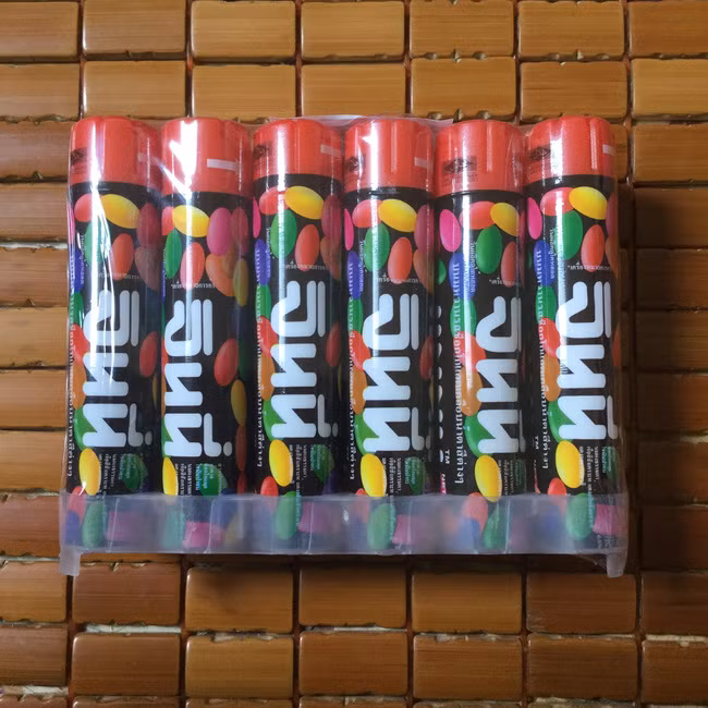 Có trong tay hộp kẹo socola này sẽ sung sướng lắm vì đúng món trẻ em nào cũng thích.